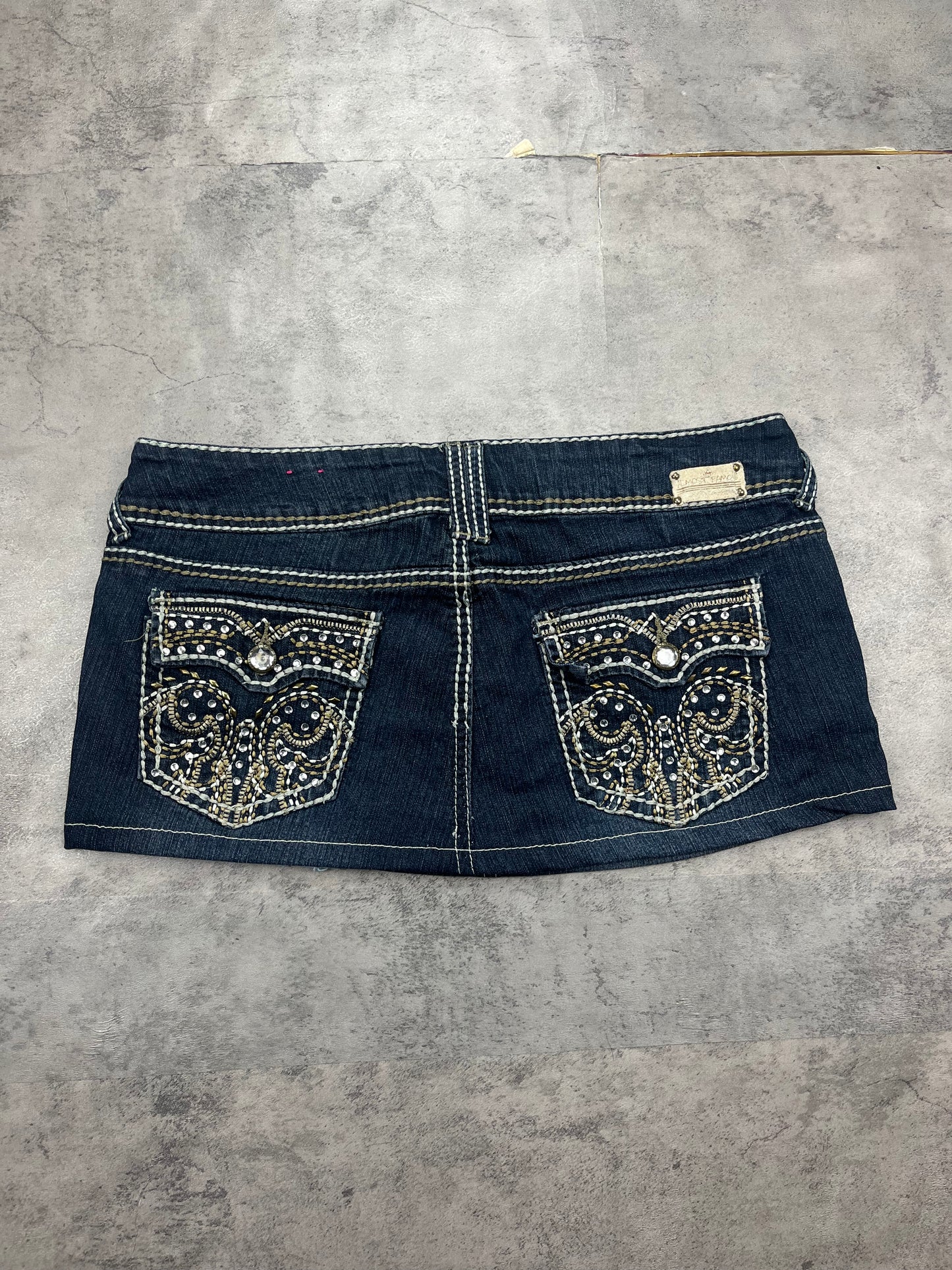 Vintage Almost Famous Mini Rock