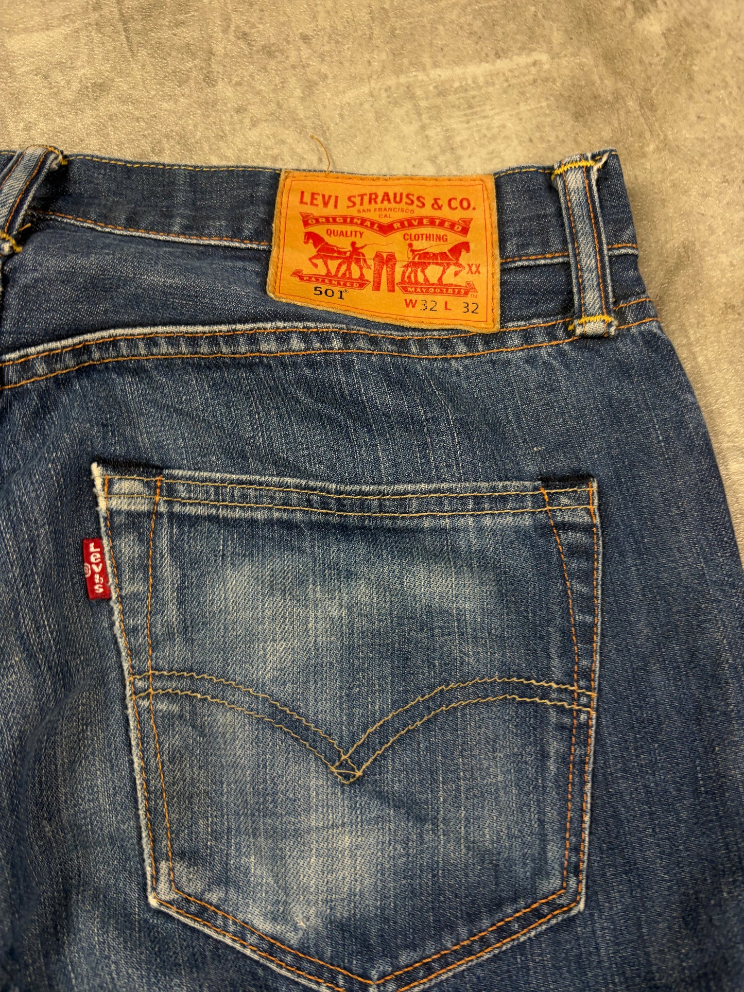 Levis 501 Herren Jeans Straight Bootcut Retro Look