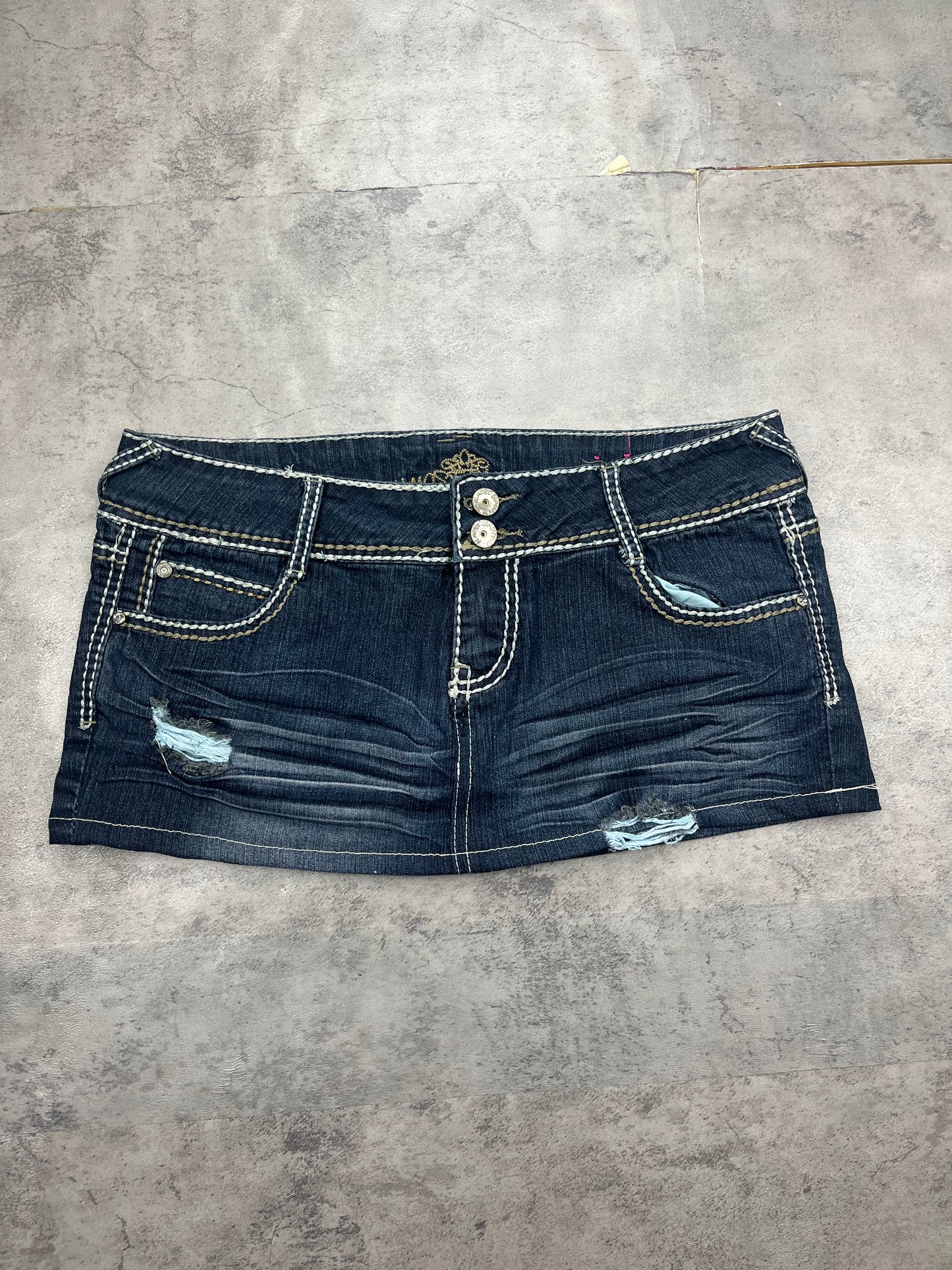 Vintage Almost Famous Mini Rock
