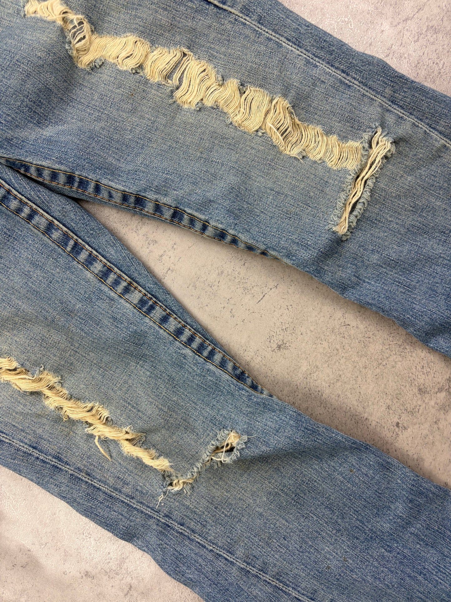 Vintage True Religion Distressed Y2k Lowwaist Jeans