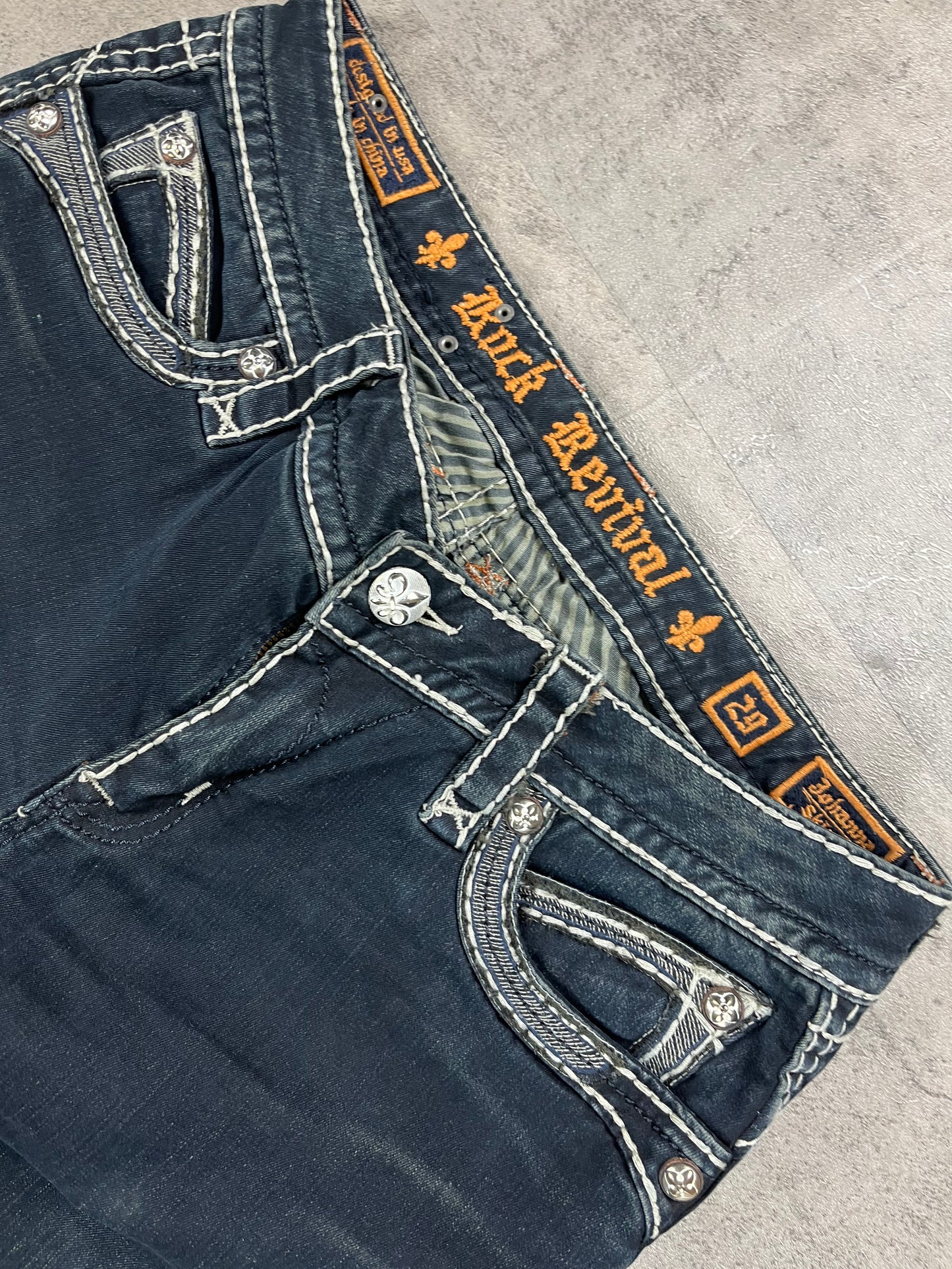 Vintage Y2k Rock Revival Skinny W29