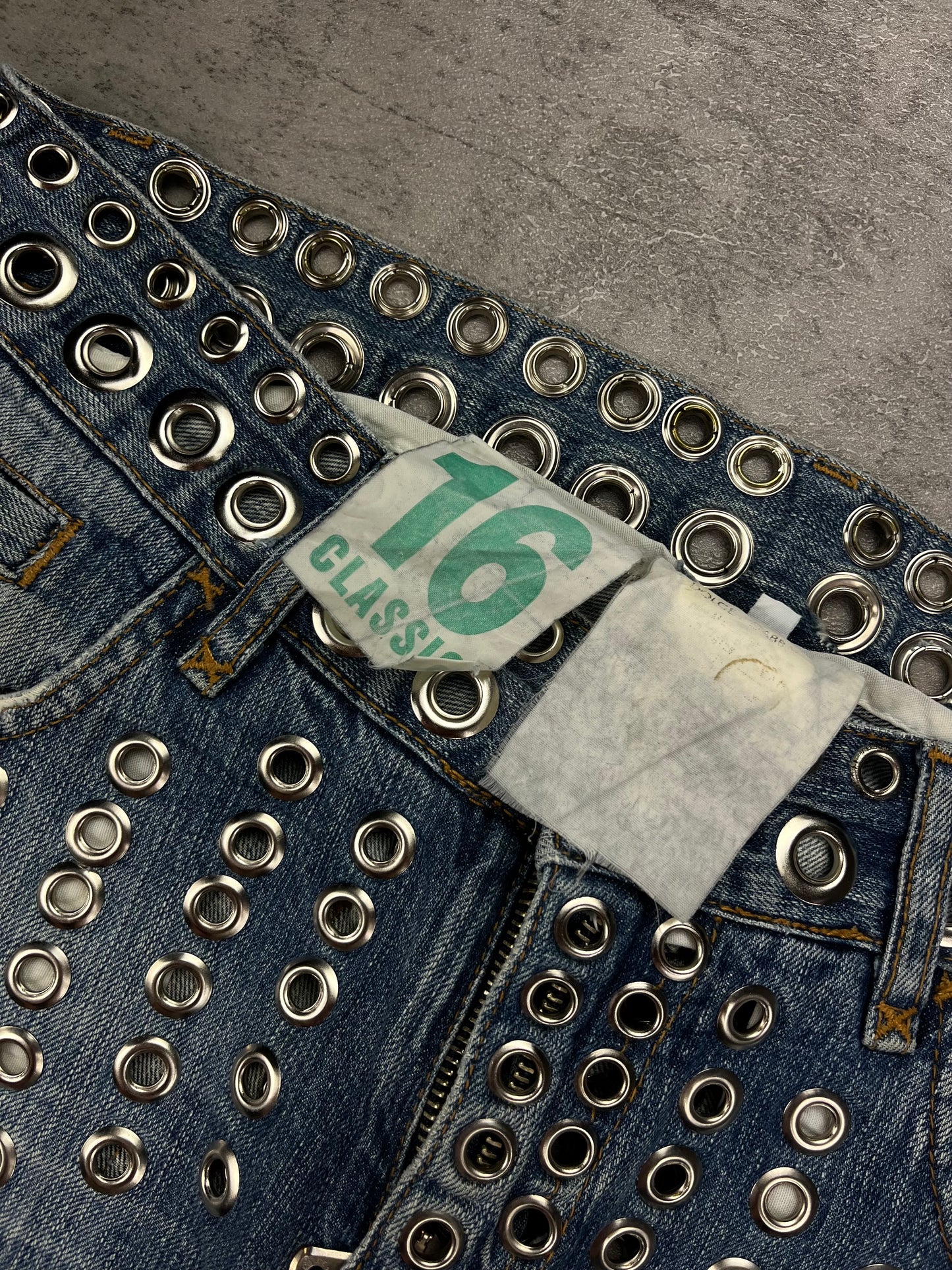 Dolce Gabbana Y2k Rare Denim mit Nieten Metallaugen