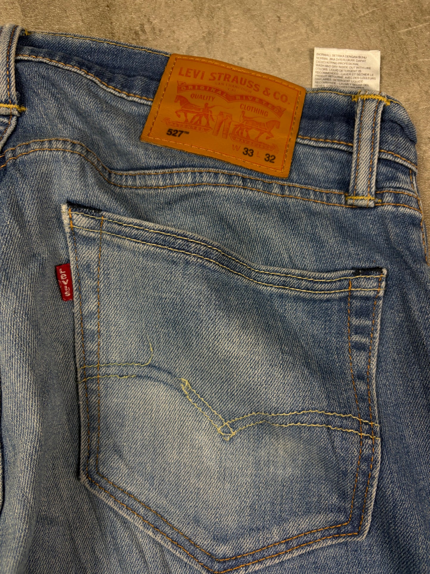 Levis 527 Bootcut Jeans wie 512