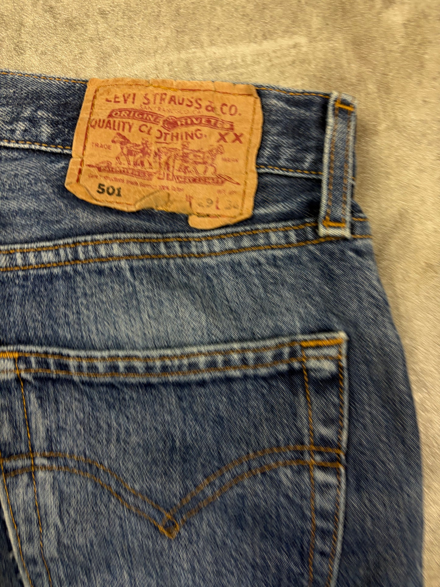 Levis 501 Straight Bootcut Jeans Herren Locker Casual