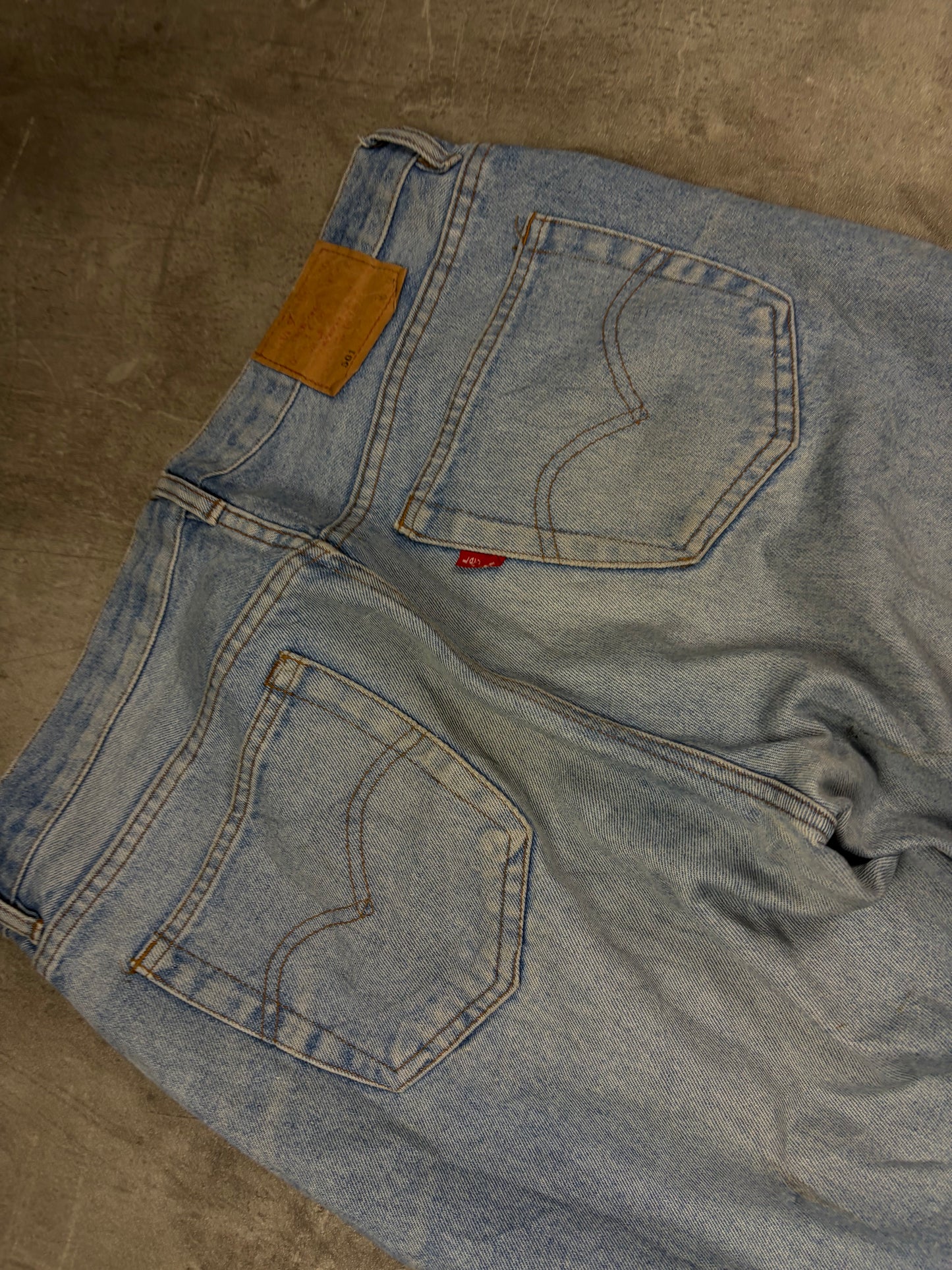 Levis 501 Straight Bootcut Jeans Herren Streetwear Fit