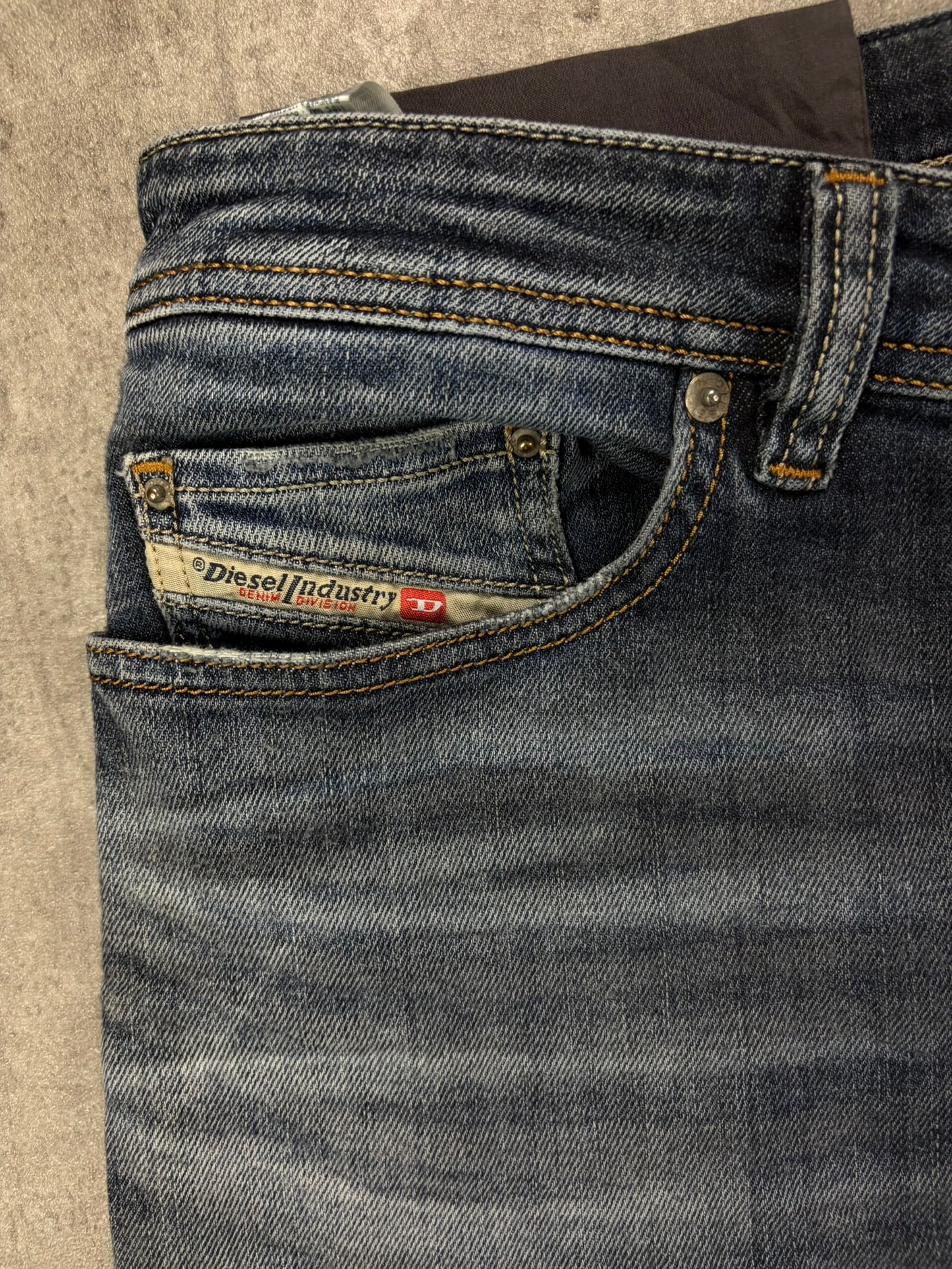 Diesel Jeans Baggy Flared Y2K